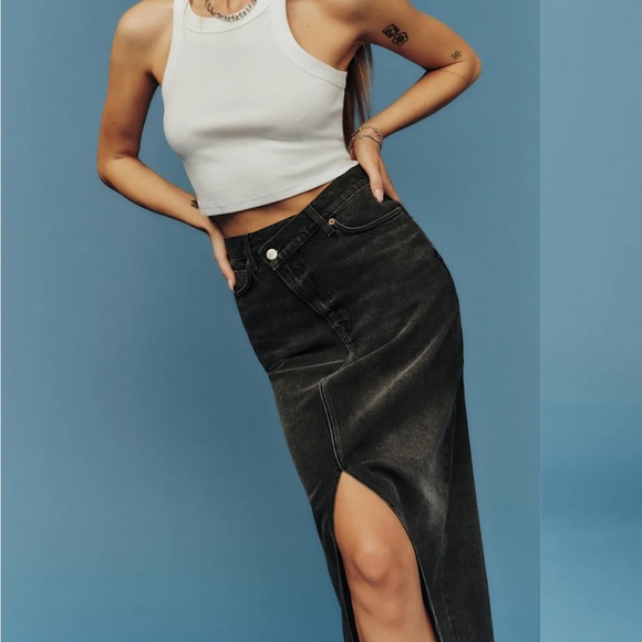 Women's Black Denim Maxi Skirt - Picture 3 of 6